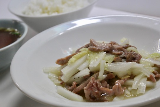 白菜と豚肉の細切り炒め炒め定食