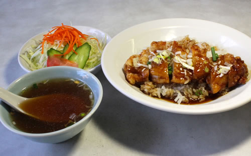 中華風鶏丼